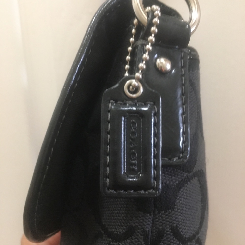 Coach Crossbody - Picture 4 of 6